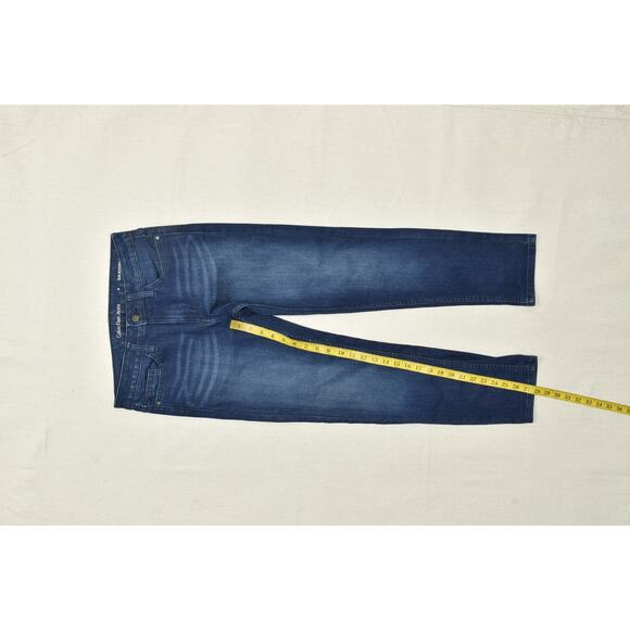 Calvin Klein Jeans Women's Regular Size 4 Slim Boyfriend Denim Stretch - Picture 2 of 8